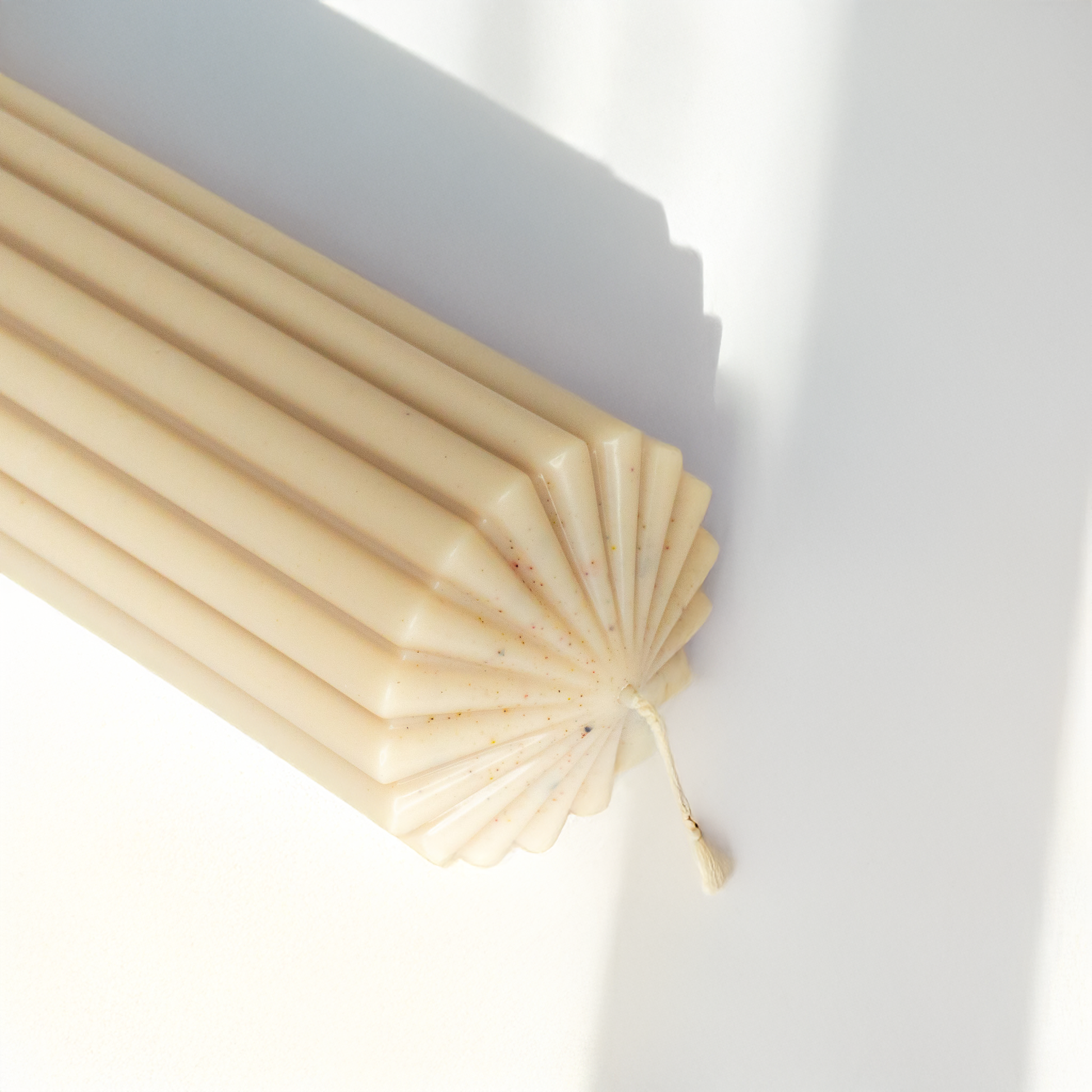 oomph candle, ribbed soy candle, sculptural candles, large decorative candle, designer home candles, aqua wave fragrance, hand-poured soy wax, long burning candles, Dayesy candle, centerpiece decor
